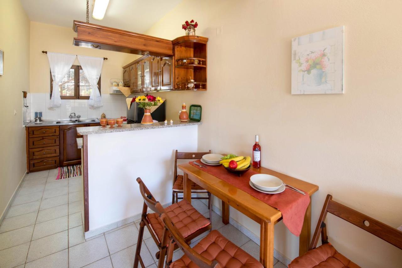 Voula Apartments Gaios Luaran gambar