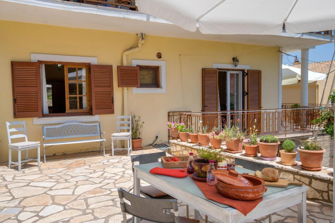Voula Apartments Gaios Luaran gambar