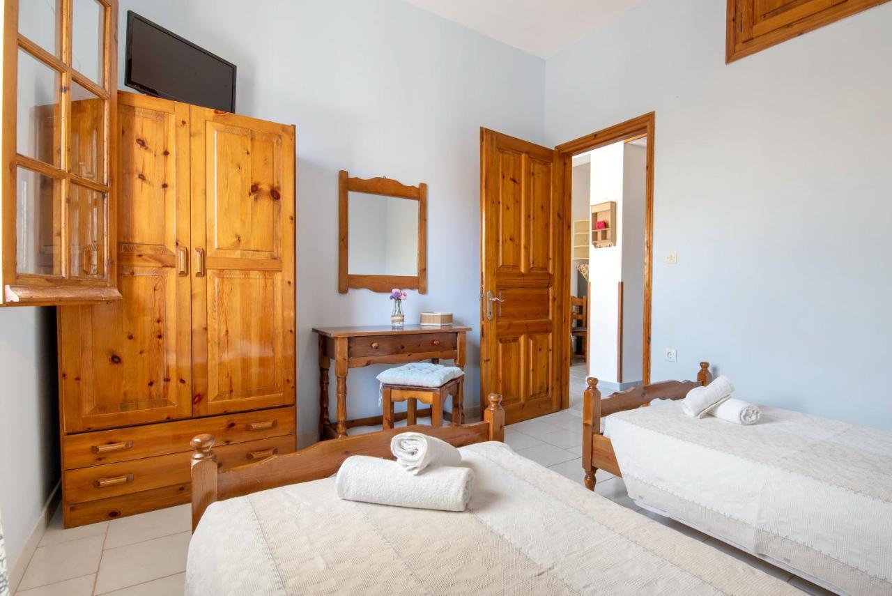Voula Apartments Gaios Luaran gambar